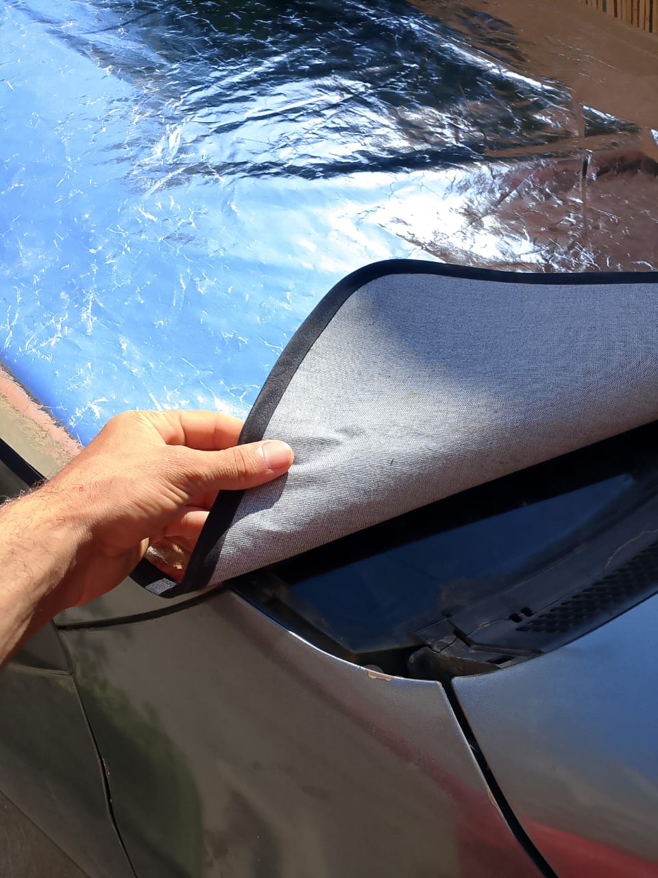 🚗☀️ الدرع المبتكر لحماية السيارة – وداعاً لِلهيب الصيف وحرارة المقاعد المتعبة! احمِ سيارتك ووفر لنفسك قيادة مريحة وباردة فور ركوبك ❄️